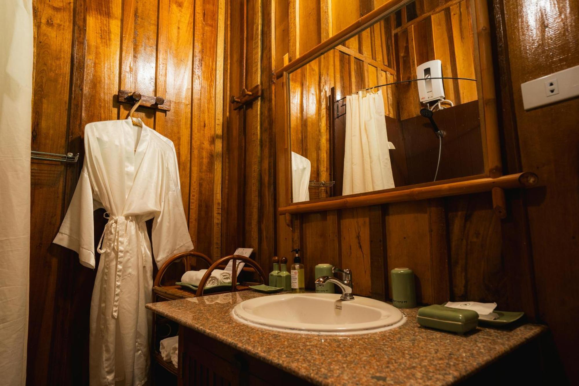 La Folie Lodge Champasak Eksteriør billede